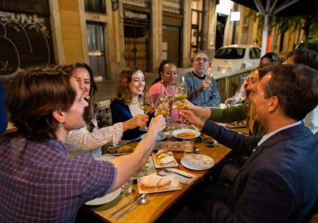Barcelona Poble Sec Tapas & Wine Tour, Barcelona