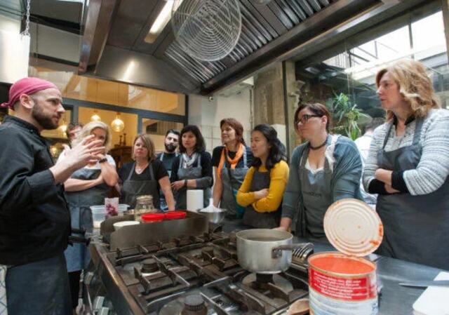 Pizza & Gelato Making Class in Oltrarno, Florence