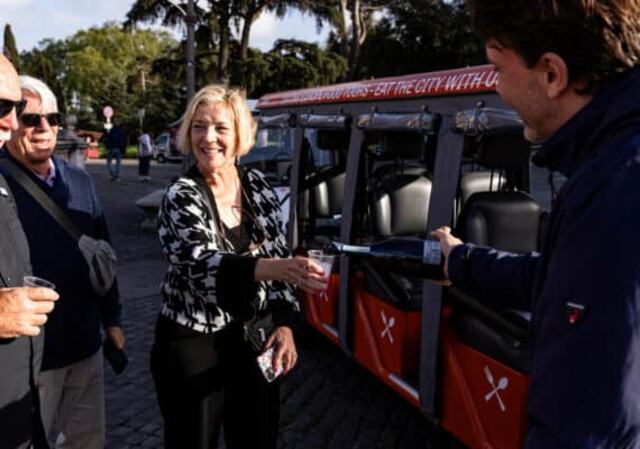 Late Night in Rome: VIP Golf Cart Drinks & Bites Tour, Rome