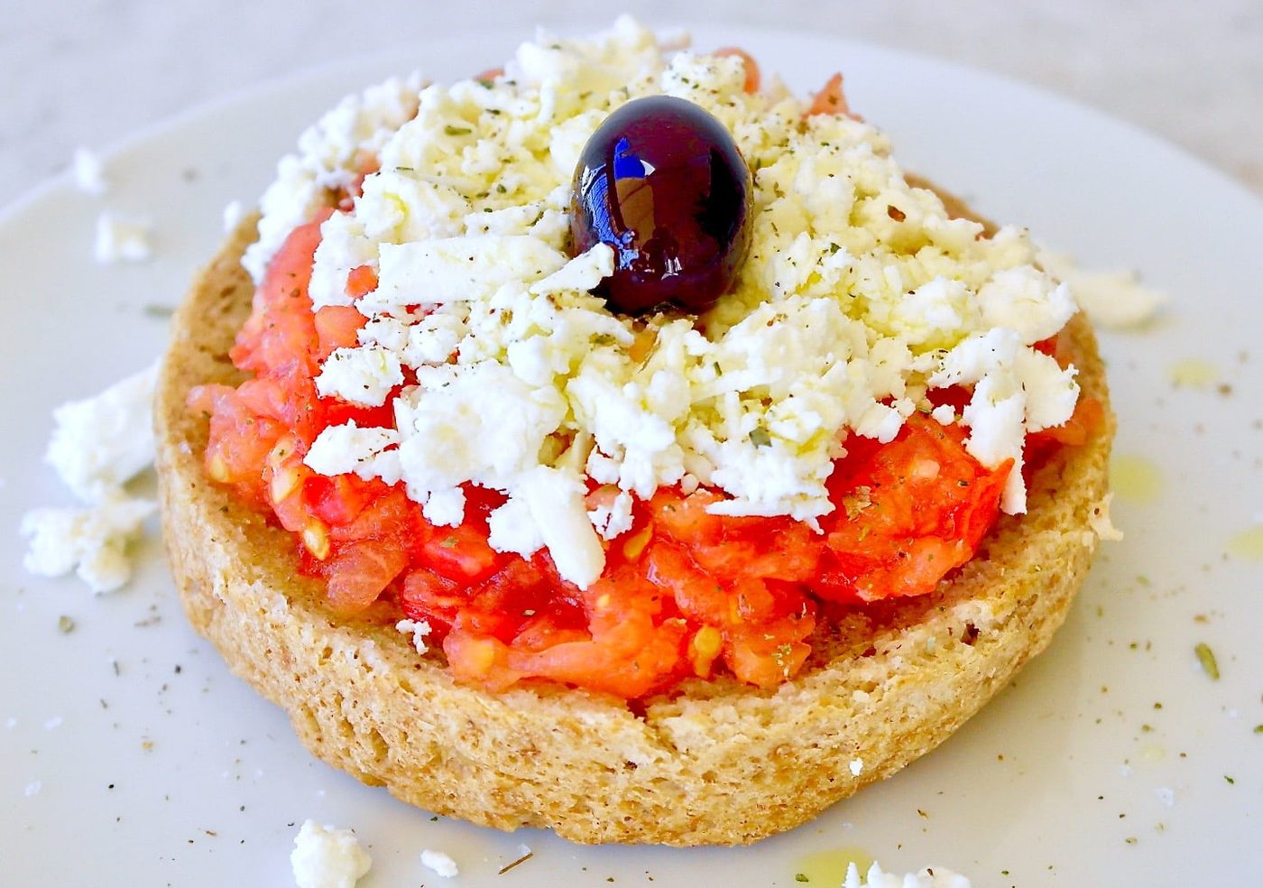 Cretan dakos by OliveTomato