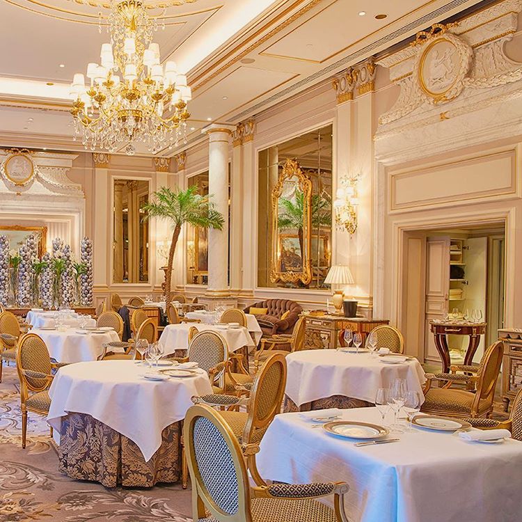 Le Cinq, Paris