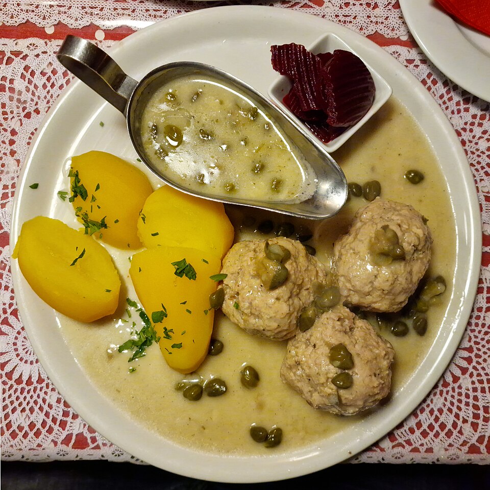 Any month in Berlin: Königsberger Klopse