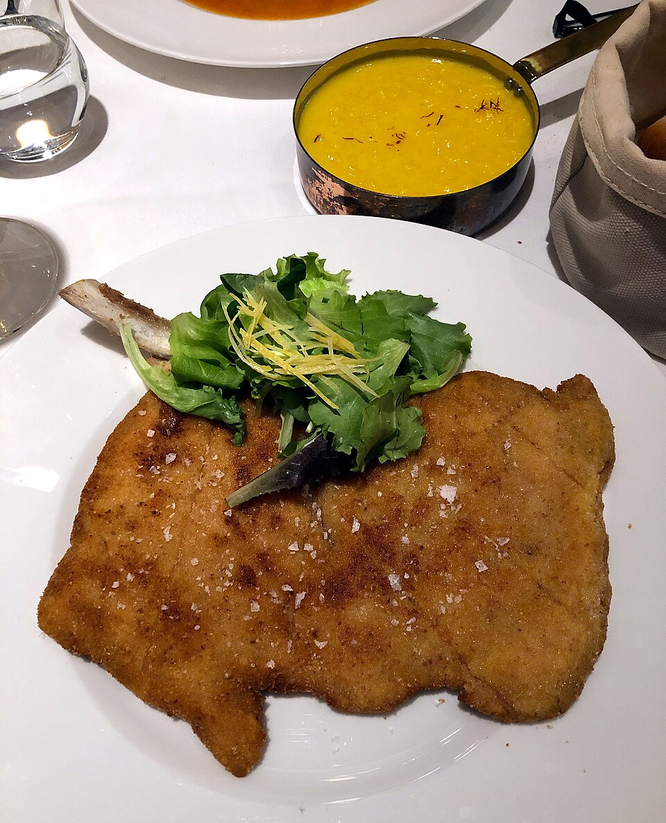 Any month in Milan: Cotoletta alla milanese