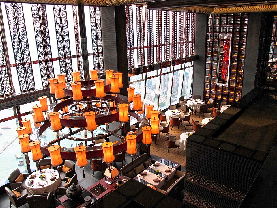 Tin Lung Heen, Hong Kong